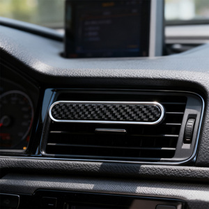 Diffuseur d'arômes de voiture de luxe personnalisé avec logo, parfum durable, désodorisant naturel en bois pour grille d'aération de voiture - Product Image 1