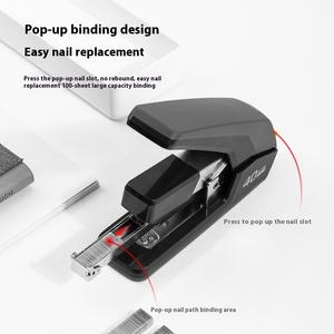Engrapadora Manual Deli 0478, Ahorra Esfuerzo, Opciones de Dos Colores, Portátil, para 40 Hojas, Perforadora de Papel Grueso - Product Image 2
