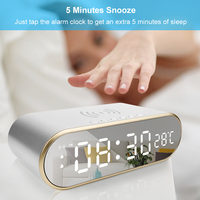 Horloge de table numérique LED 3 en 1, argentée, station de charge sans fil, affichage de la température et de l'heure, support de charge portable pour tablette