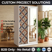 Lemari Pakaian Logam 2 Pintu Bermotif Mandala Geometris dengan Cermin, Furnitur Kamar Tidur, Struktur K/D, Kabinet Penyimpanan