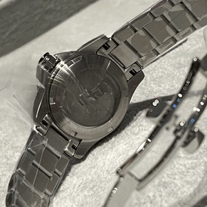 Reloj de Lujo Avanzado con Movimiento de Cuarzo de Precisión, Cristal de Zafiro, Tres Hileras de Cadena, Correa de Acero, Resistente al Agua, Longines - Product Image 6