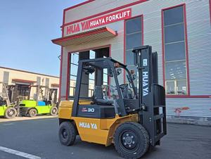 Carretilla elevadora diésel de nivelación automática de China, capacidad de 3,5 toneladas-4,5 toneladas, colocación de carga estable para industrias minoristas - Product Image 3