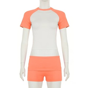 Abbigliamento Estivo da <span class=keywords><strong>Donna</strong></span>, Set 3 Pezzi con Logo Personalizzato, T-Shirt a Maniche Corte <span class=keywords><strong>e</strong></span> <span class=keywords><strong>Pantaloncini</strong></span> Pieghevoli, Tuta Sportiva da <span class=keywords><strong>Donna</strong></span> - Product Image 6