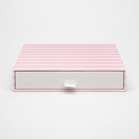 Scatola Regalo Rigida Personalizzata con Cassetto, a Righe Rosa, per Cosmetici, Skincare, Gioielli, con Nastro Estraibile - OEM