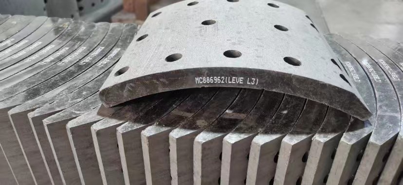 Japan Truck Brake Lining MC886962 - Durable & Reliable
