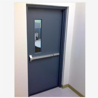 Porte coulissante électrique anti-effraction en acier ignifuge à usage hospitalier avec écran en fibre de verre imperméable et mécanisme d'ouverture manuel.