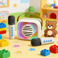 Nouveau haut-parleur karaoké mini 7W avec lumières LED RVB, connectivité sans fil intégrée, 2 micros pour intérieur et extérieur / Cadeau pour enfants YF93