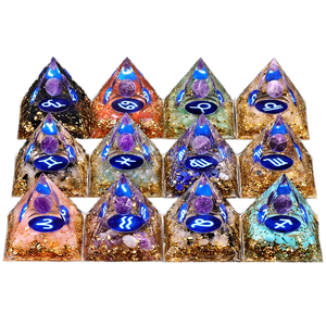 2165-Dodici Segni Zodiacali Sfera di Cristallo Ametista Dorata 5cm con Piramide, Ornamento da Scrivania in Resina Levigata per Casa e Ufficio - Product Image 1