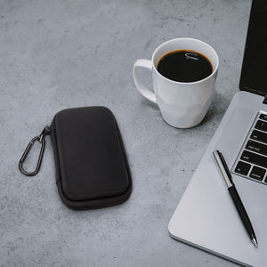 Étui de transport YINKE pour <span class=keywords><strong>Samsung</strong></span> <span class=keywords><strong>T7</strong></span>/<span class=keywords><strong>T7</strong></span> Shield/<span class=keywords><strong>Touch</strong></span> SSD portable 1 To 2 To 500 Go, coque de protection portable en EVA pour le transport et le stockage - Product Image 5