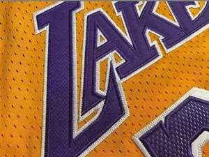 メンズ #8と #24ブライアントレトロビンテージステッチ刺繍紫黄色バスケットボールジャージーシャツ - Product Image 5