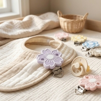 Attache-tétine en silicone Fleur de cerisier Pastel, Support de tétine pour bébé, Accessoire de crèche