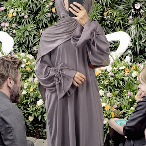 Robe Modeste Yibaoli pour le Ramadan et l'Aïd 2025, Abaya Dubai en Nida Uni, 6 Couleurs, Polyester Respirant, Cordons Ajustables - Product Image 3