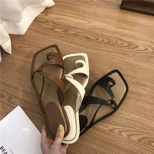Venta caliente moda damas playa diapositivas redondas mujeres cabeza cuadrada Sandalias planas zapatillas playa zapatillas planas para damas