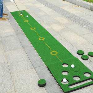 Ensemble de jeu de tapis de golf vert 12 trous avec couvertures entraîneur de jeu <span class=keywords><strong>court</strong></span> intérieur/extérieur pour les fêtes de bureau et les arrière-cours - Product Image 6