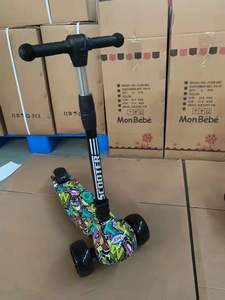 批发高品质涂鸦彩色3轮站立儿童滑板车高度可调儿童滑板车 - Product Image 2