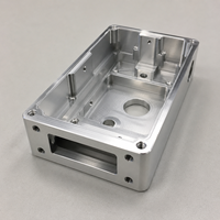 Fabricant de blocs de boîtiers en aluminium CNC sur mesure, fabriqués selon des dessins de précision, pour les boîtiers électroniques et les caisses d'appareils.