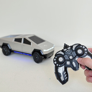 Remote-controlled Children Toys Alloy Car Model Diecast Vehicle Car Collection Toy Kid Dual Battery Rc Truck Remote Control Cars - Product Image 3