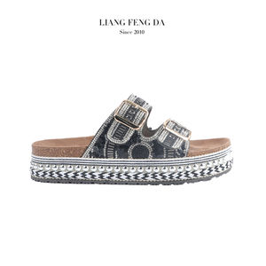 <span class=keywords><strong>Sandali</strong></span> vendita calda moda sughero pantofole piatte nuovo Design scarpe da donna diamanti fornitura di fabbrica OEM supporto - Product Image 5