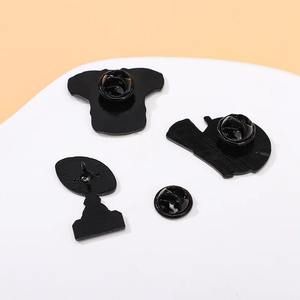 Insigne <span class=keywords><strong>de</strong></span> <span class=keywords><strong>rugby</strong></span> <span class=keywords><strong>de</strong></span> dessin animé épinglette <span class=keywords><strong>de</strong></span> football américain pour <span class=keywords><strong>sac</strong></span> à dos et sacs - Product Image 2