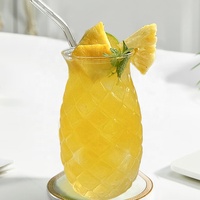 Verres à cocktail transparents créatifs en forme d'ananas avec paille