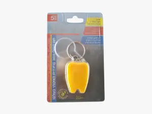 China Factory OEM Tooth Shape Dental Floss With Keychain In Blister Card