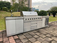 Cuisine extérieure en acier inoxydable 316 avec roues, évier, barbecue, four à pizza - Design moderne modulaire ignifuge