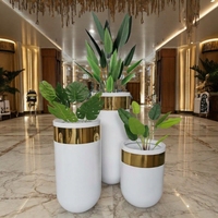 Pot & Pot Bunga Logam Dekorasi Rumah, Pot Lukis Bunga, Vas Logam Emas