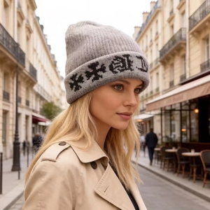 Nouveau bonnet tricoté unisexe avec motif lettres et broderie 3D, 100% acrylique, pour l'automne/hiver, fournisseur de bonnets. - Product Image 1