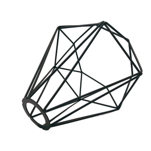 <span class=keywords><strong>Abat</strong></span>-<span class=keywords><strong>jour</strong></span> suspendu noire vintage, en fil de fer artisanal, cage à oiseaux, <span class=keywords><strong>abat</strong></span>-<span class=keywords><strong>jour</strong></span>, lampe suspendue - Product Image 4