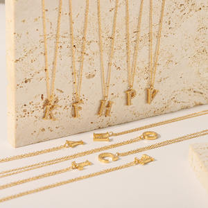 थोक स्टेनलेस स्टील न्यूनतम 18k सोने की प्लेटेड क्रिस्टल अनिर्धारित व्यक्तिगत प्रारंभिक वर्णमाला पत्र पेंडेंट हार - Product Image 3