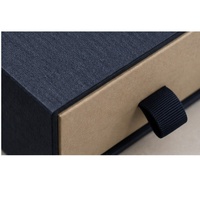 Boîte cadeau tiroir rigide FOVAIRE écologique personnalisée avec impression quadricolore pour cravates et vêtements pour hommes – Présentation élégante