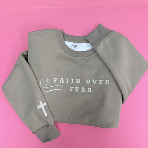<span class=keywords><strong>Sweat</strong></span> à <span class=keywords><strong>capuche</strong></span> personnalisé avec initiales brodées en forme de cœur, idéal pour enterrement de vie de jeune fille, anniversaire, livraison directe, hiver, col rond, personnalisable - Product Image 5