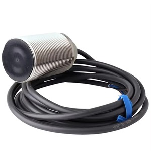 Capteur de proximité cylindrique E2B-M18KS05-WZ-C1 IP67 étanche pour l'automatisation industrielle - Product Image 2