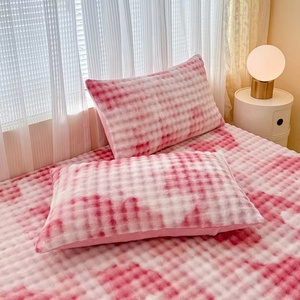 <strong>Single</strong> Piece Rabbit Fur Blanket Winter Warmth Filled Double <strong>Bed</strong> Sheet Set with Printed Pattern Home Use Mattress Protector Cover - Product Image 4