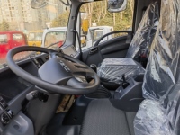 Nouveau GIGA Châssis Cargo Truck 4*2 240hp Chargement 10T Van Camions Légers