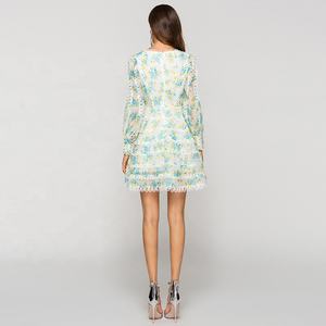 Женское платье с V-образным вырезом - Product Image 5