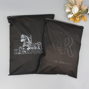 Mattierte Benutzerdefinierte Logo-Reißverschlussbeutel für Kleidung Unterwäsche Verpackung für T-Shirt-Verpackung Kleidungsstücke Ziplock-Beutel - Product Image 6