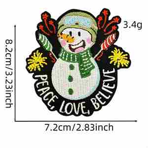 Ensemble avec Père Noël, flocons de neige, sapins de Noël et cannes en sucre, parfait pour les travaux manuels et projets de bricolage de Noël, patch brodé de Noël - Product Image 3