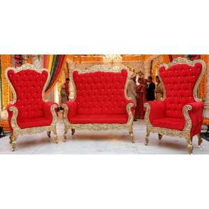 Conjunto de Sofás para Escenario de Boda Real India – Sofá Maharaja de Madera Tallada en Terciopelo Rojo Hecho a Mano, Producto al por Mayor - Product Image 2