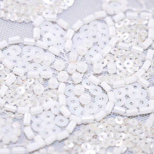 Nuovo arrivo tessuto di pizzo con perline bianco perla ricamato in tessuto per abito da sposa - Product Image 2