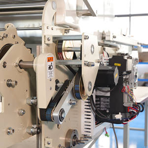 Machine à étaler à coudre automatique personnalisée industrielle, épandeur Cnc pour étaler le tissu, nouveau produit, usine de fabrication 2020 - Product Image 4