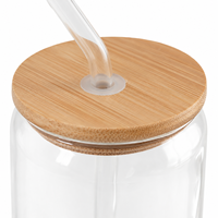 Venta al por mayor directa de fábrica: Vaso de vidrio transparente de 16 oz personalizado para sublimación con tapa de bambú y pajita de vidrio, ideal para regalos de eventos y cafeterías.