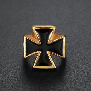 Anillos de Cruz de Caballero Clásicos de Acero Inoxidable al por Mayor, Anillo Religioso con Esmalte de Color Personalizado - Product Image 3