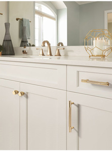 Ensemble <span class=keywords><strong>de</strong></span> poignées et boutons <span class=keywords><strong>de</strong></span> meubles en alliage d'aluminium <span class=keywords><strong>de</strong></span> style nordique moderne avec finition en cuivre doré et noir pour armoire, tiroir, commode - Product Image 2