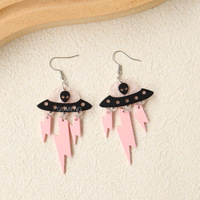 Boucles d'oreilles Halloween OVNI en acrylique, design extraterrestre, pompons scintillants, accessoires d'oreille uniques, amusants et mignons, style européen-américain, modèle femme