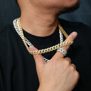 قلادة ربط كوبية مخصصة مع الفضة S925 مثلج من المويسنايت - Product Image 4