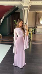 ชุดเดรสทรงสลิมฟิตของผู้หญิงสไตล์ยุโรปและอเมริกาสำหรับฤดูร้อนผ้าซาตินสีทึบพร้อมผ้าแก้วแบบประกบวิธีการทอ - Product Image 6