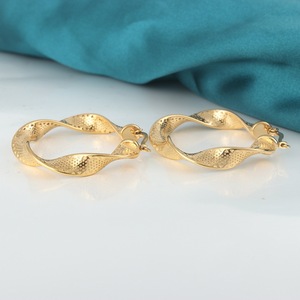 Pendientes de Aro Yunnique, Oro de 18K, Diseño Geométrico, Postes de Cerámica, para Fiestas - Product Image 4