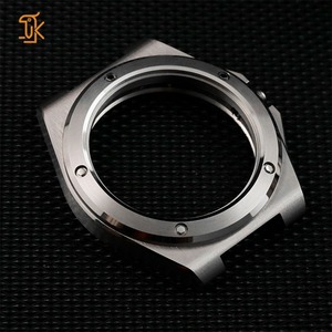 Boîtier de montre hexagonal <span class=keywords><strong>personnalisé</strong></span> NH35 en acier inoxydable 316L, boîtier de montre NH36, polissage avancé, étanche, couvercle de barillet de montre - Product Image 1