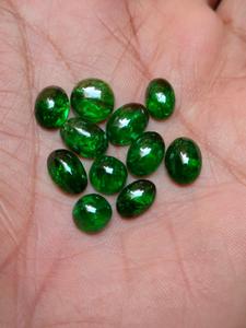 Cabochon en forme de tsavorite de couleur naturelle de luxe pour la fabrication de bijoux cabines de grenat vert pierre précieuse tsavorite naturelle - Product Image 2